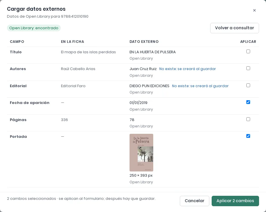Diálogo Cargar datos externos con las columnas Campo, En la ficha, Dato externo y Aplicar: título, autores, editorial, fecha de aparición, páginas y portada, con la fecha y la portada vacías en la ficha ya marcadas